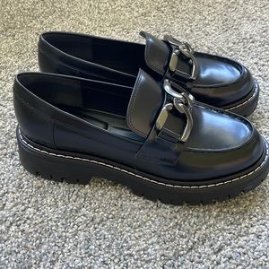 Women’s lug sole loafers!